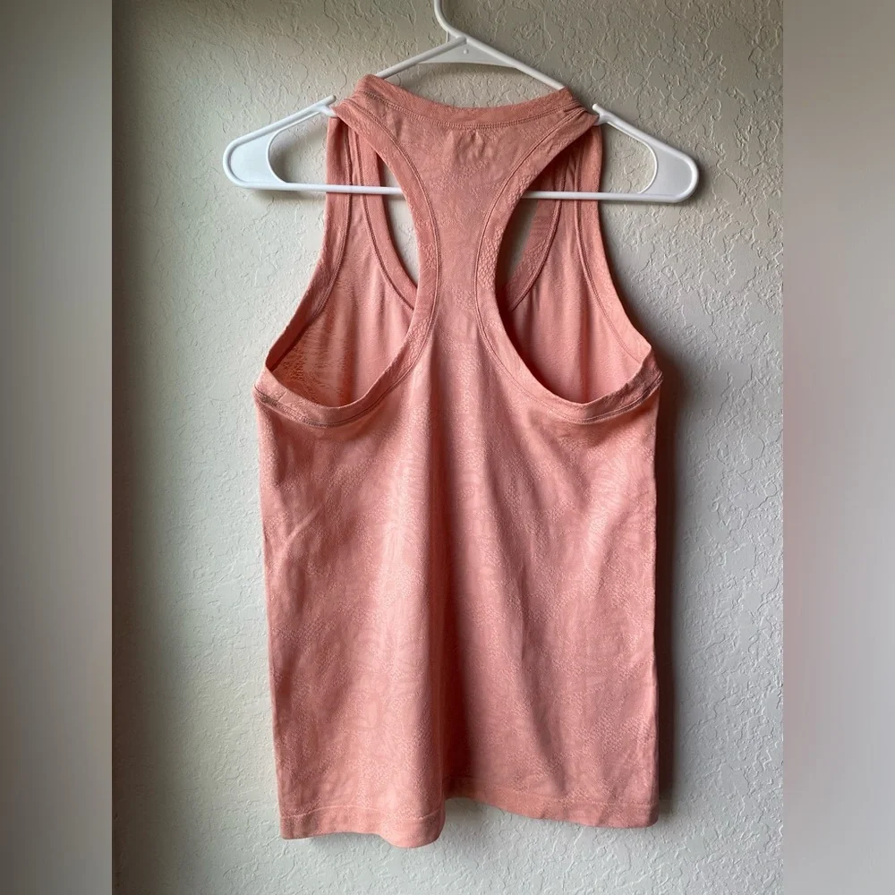 Athleta Tank ~ Size Small - Picture 2 of 5